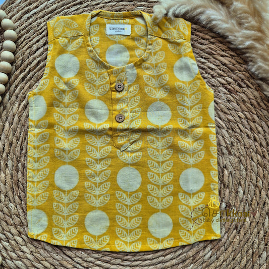 Yellow sun stem cotton kids top (0 to 3years)