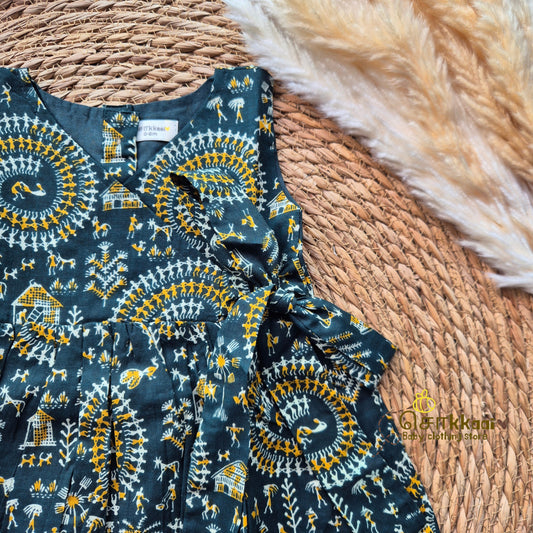 Green warli Overlap Flared Girl Frock (0-3years) - Sokkaai