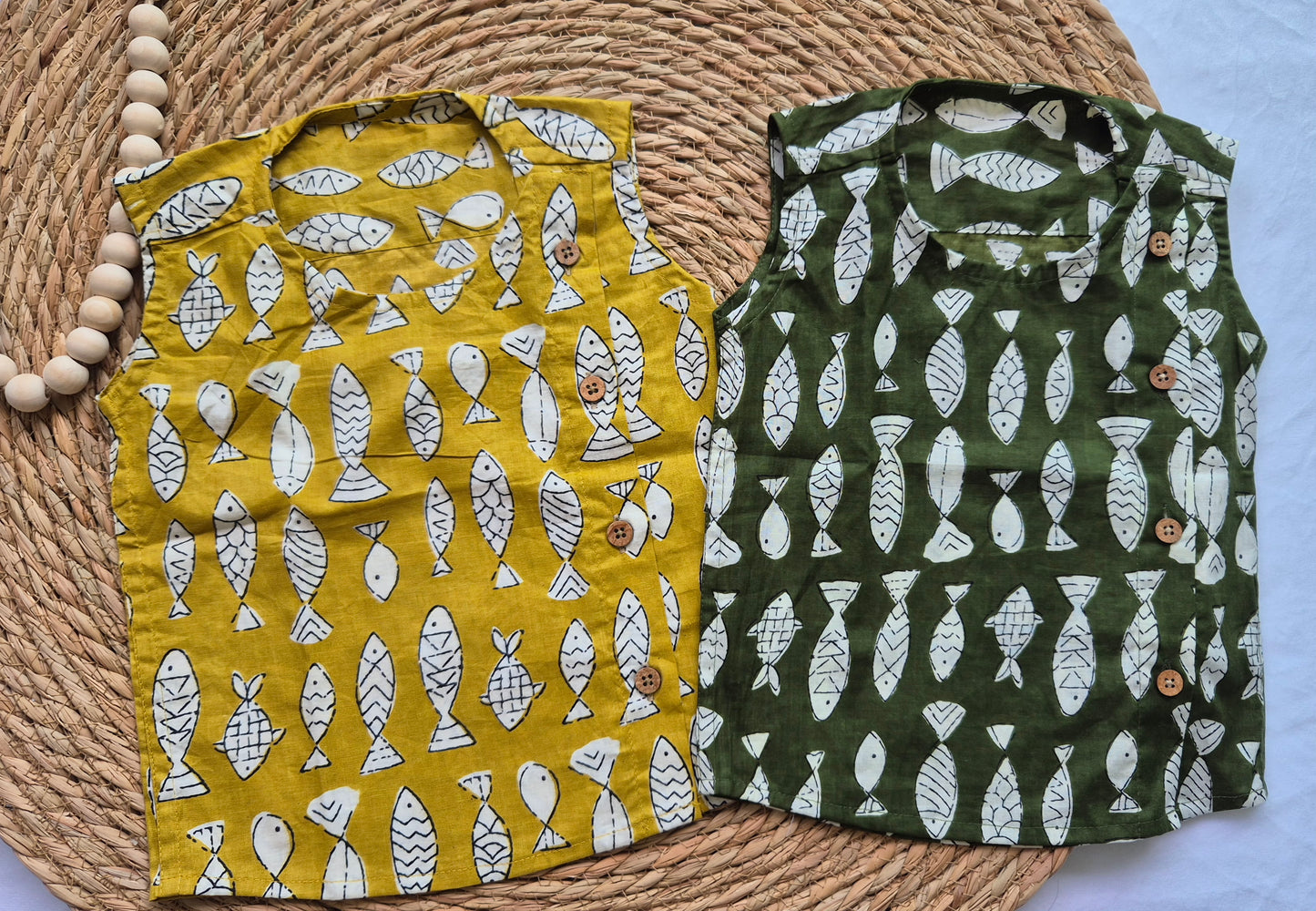 Sleeveless Yellow and Green Fish Side Button Jablas (0-1year)