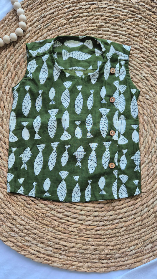 Sleeveless Green Fish Side Button Jablas (0-1year)