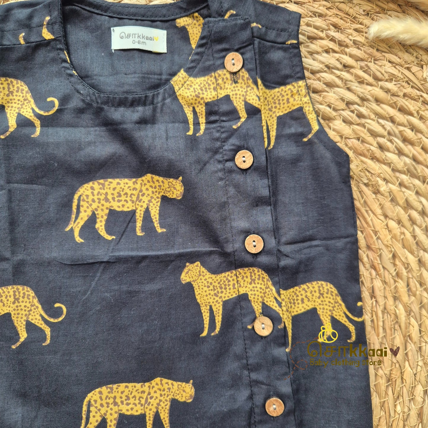 Black cheetah side button sleeveless top (0-3years) - Sokkaai
