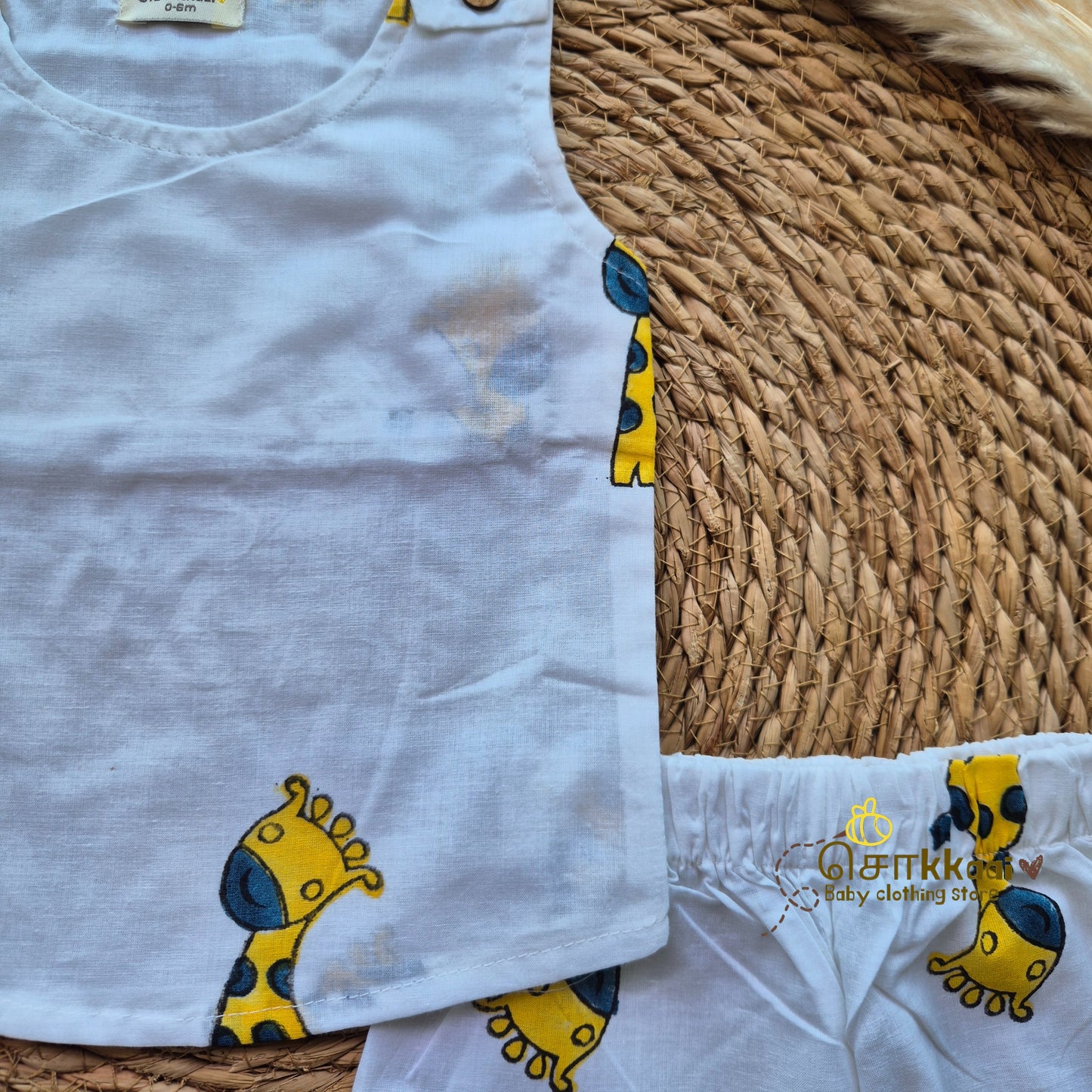 Giraffe block printed cotton Coord Set (0-3years) - Unisex - Sokkaai