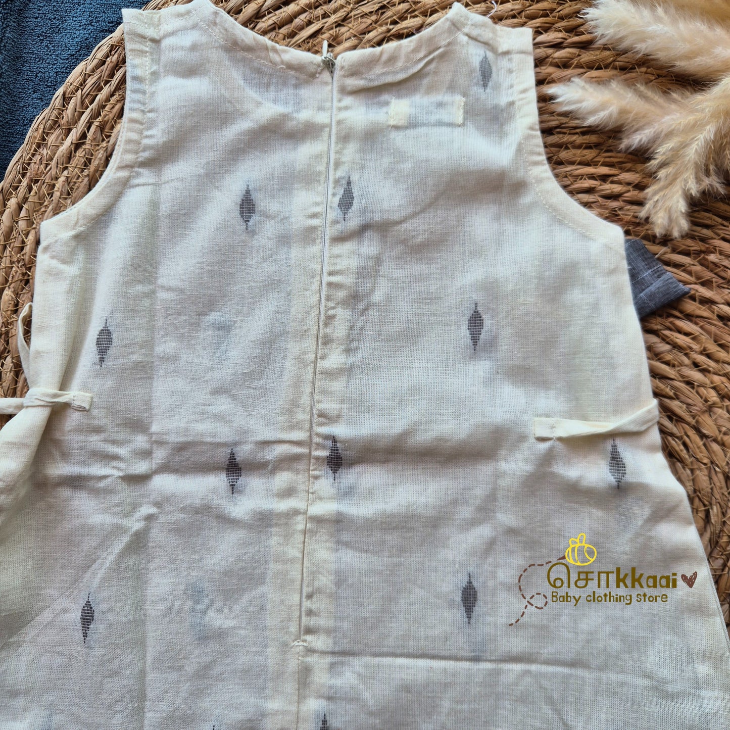 Off White & Grey Butta Cotton Kurti-Pattiyala Set Girl(6m-6years) - Sokkaai