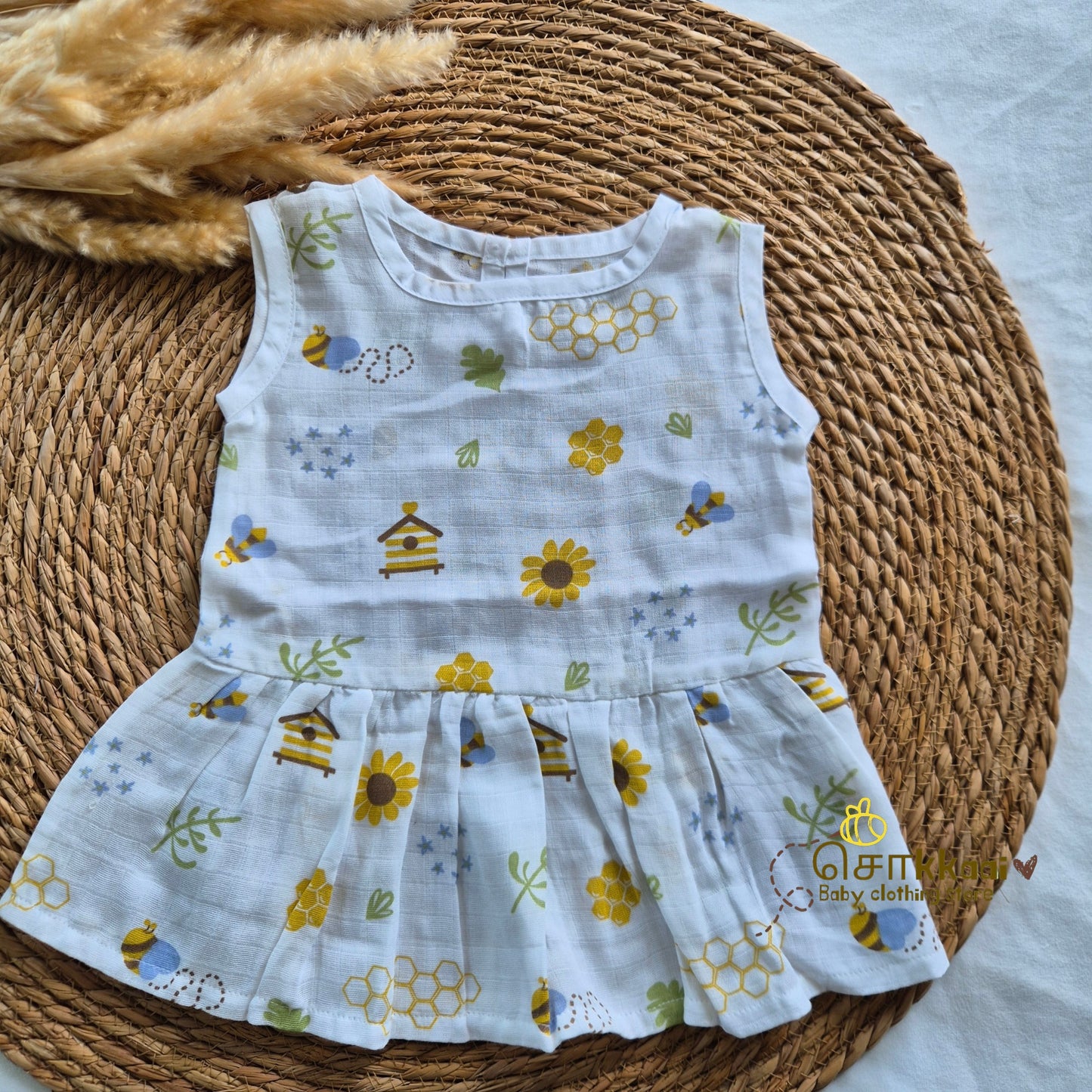 100% Organic Muslin Back Button Frock (6-12m) - Sokkaai