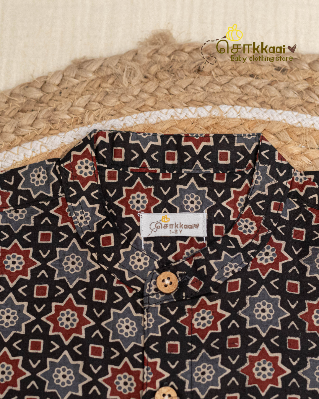 Black Heritage Geometric Mandarin Shirt with Velcro Veshti (6m-5yrs) - Sokkaai
